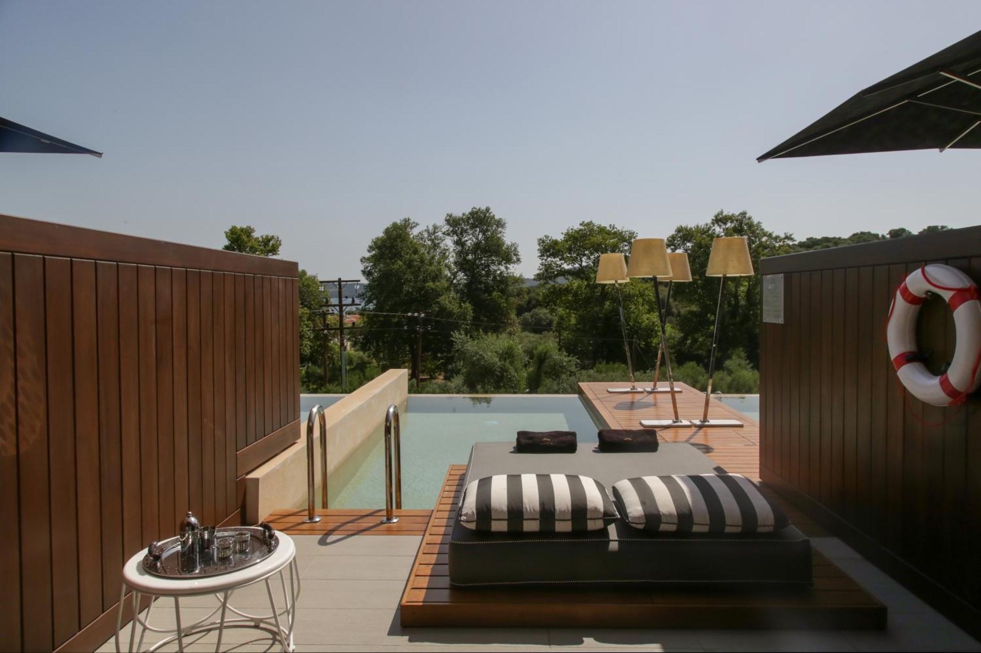 Avaton Luxury Beach Resort - Relais & Chateaux Ouranoupoli Room photo